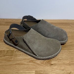 Birkenstock Lutry premium suede size 9 Taupe Suede Clogs with Buckle